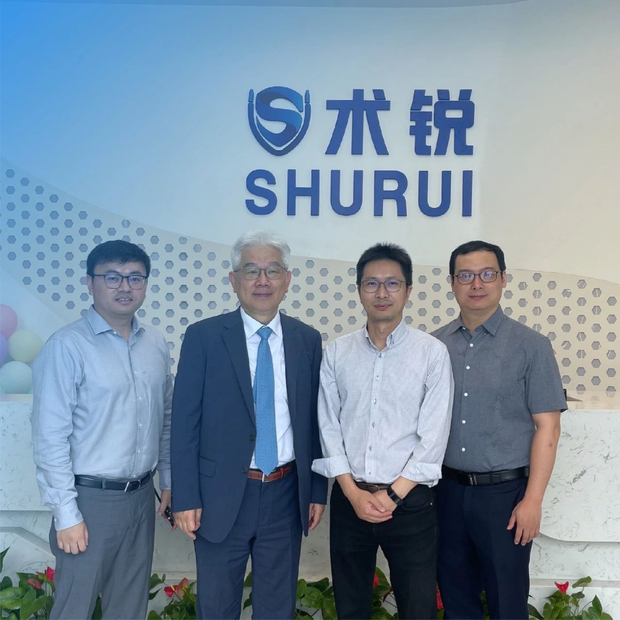 亚洲泌尿外科机器人学会 (ARUS) 主席 Gyung Tak Mario Sung教授参访术锐机器人，共绘国际微创行业蓝图