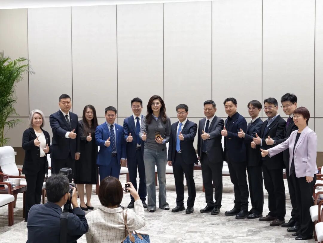 郑丽文一行参访中关村；术锐®机器人创始人徐凯教授参加座谈